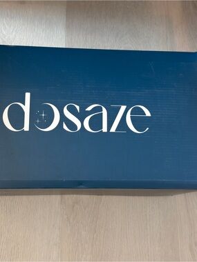 Dosaze contoured orthopedic pillow
